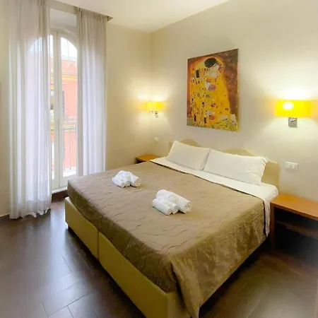 מלון Travellers רומא