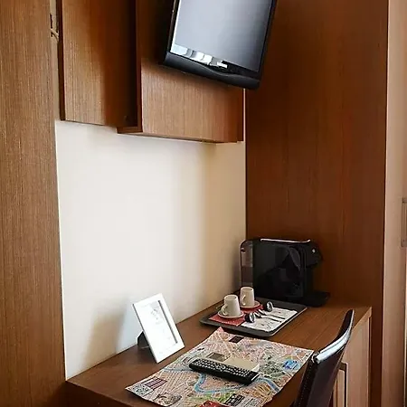 Travellers 2*